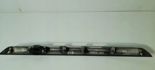 Garniture de hayon Toyota Yaris III OEM 768010D56 image 8