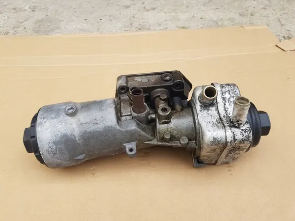 Oljefilterhus / Audi A2 1.4 TDI / 045115389D image 5