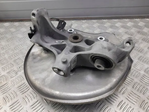 Audi A5 2021 Taka vasen pyörännavan OEM 8w0505435t image 3