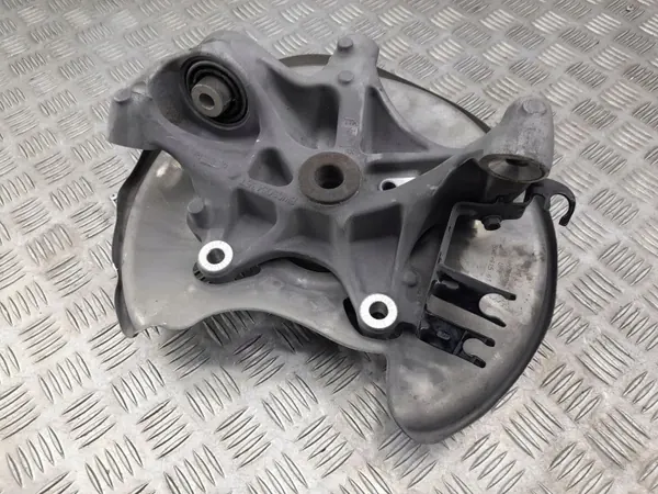 Audi A5 2021 Taka vasen pyörännavan OEM 8w0505435t image 4
