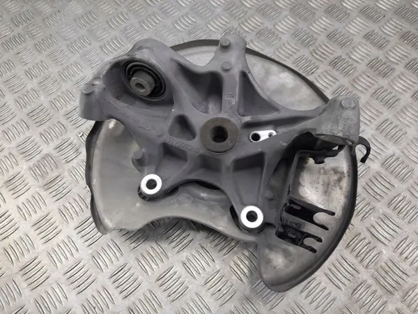 Audi A5 2021 Taka vasen pyörännavan OEM 8w0505435t image 5