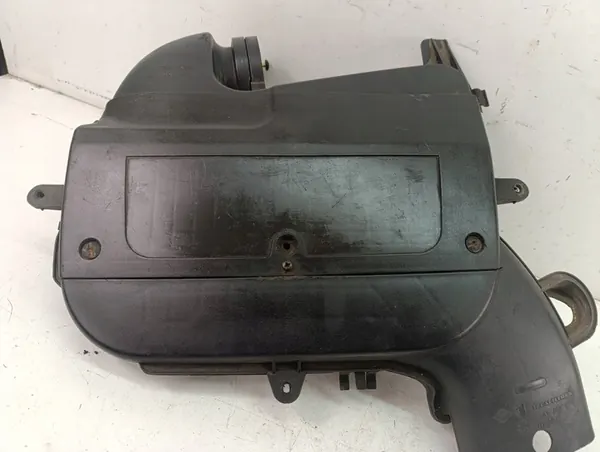 OPEL VIVARO A TRAFIC II 1.9 DTi DCi Ilmansuodattimen Kotelo 8200065768A image 4