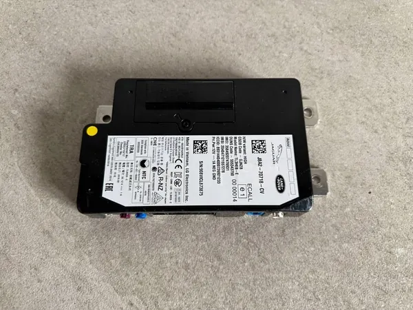 Module de suspension Defender L663 Range Rover Sport J8A2-70718-CV image 1