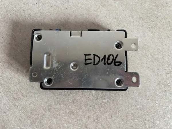 Module de suspension Defender L663 Range Rover Sport J8A2-70718-CV image 2