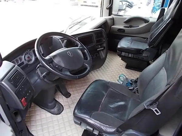 Kit Interior Cabine Renault Magnum OEM 5600718547 image 4