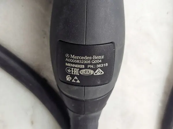 Cabo de carregamento Mercedes EQE/EQS/EQA/EQB/EQC OEM A0005832305 image 6