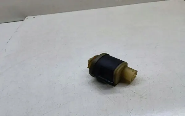BMW X5 F15 Brandstofverwarmer OEM 8572519 - Gebruikt image 2