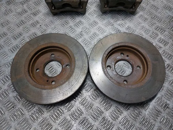 Bromsskivor & Bromsok Framaxel OEM 654456 Ford Fiesta image 3