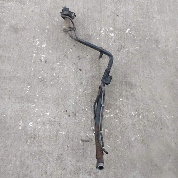 Tubo de llenado Honda OEM para City V 1.3 i-VTEC image 2