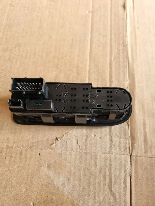 CITROEN C3 II Linker Voorraam Schakelaar 98012283XT image 6