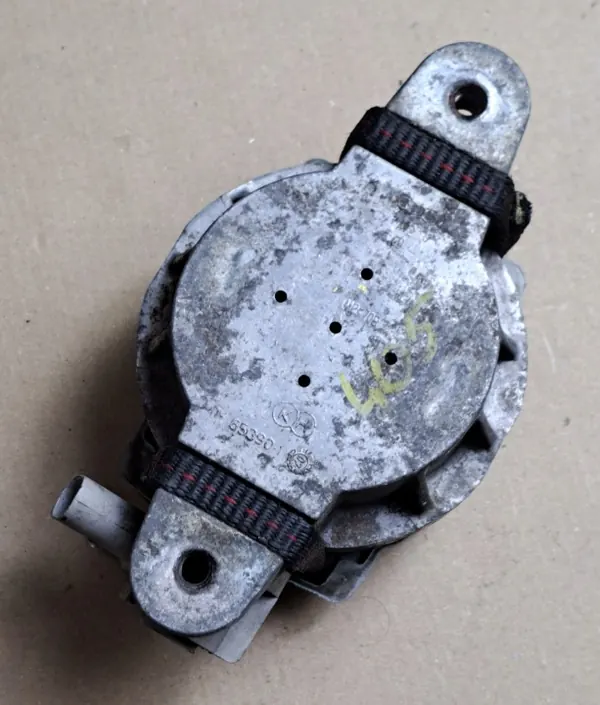 Audi A8 D3 3.0 TDI Rechte Getriebestütze OEM 4E0399151CD image 5