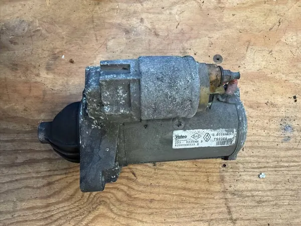 Motor de arranque Renault Trafic II 2.0 image 2