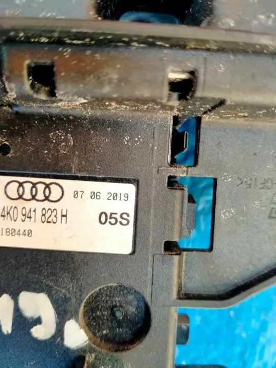 Audi Q7 4M Pyroteknisk Säkring OEM 4K0941823H image 3