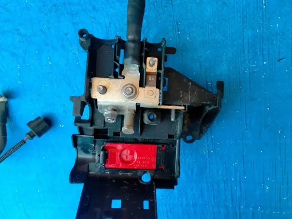 Audi Q7 4M Pyroteknisk Säkring OEM 4K0941823H image 7