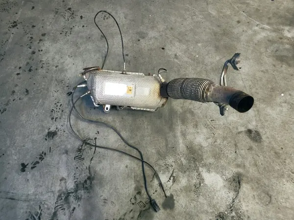 Filtro DPF BMW X1 F48 OEM 8513951 - Usado image 2