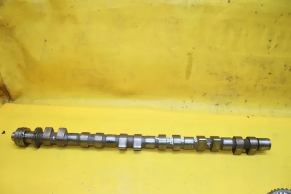 Inlaat-nokkenas OEM 30731102 voor Volvo V60 S60 image 3