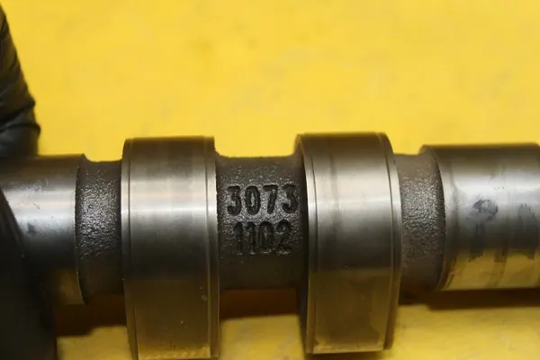 Inlaat-nokkenas OEM 30731102 voor Volvo V60 S60 image 8