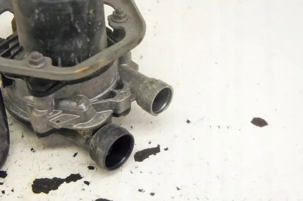 UL217 VW Passat B8 1.8TSI Bomba de Ar Secundária image 3