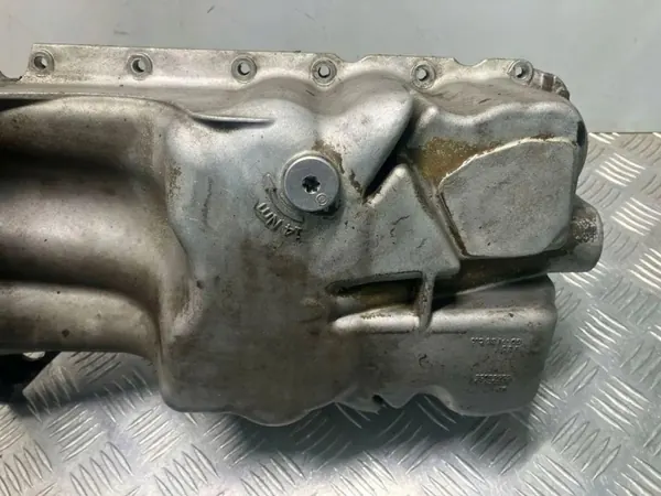 Cárter de óleo OEM 55562727 para Opel Astra J Insignia image 9