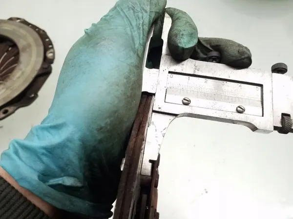 1999 Volkswagen PASSAT B5 Conjunto de embreagem 028141035M image 9