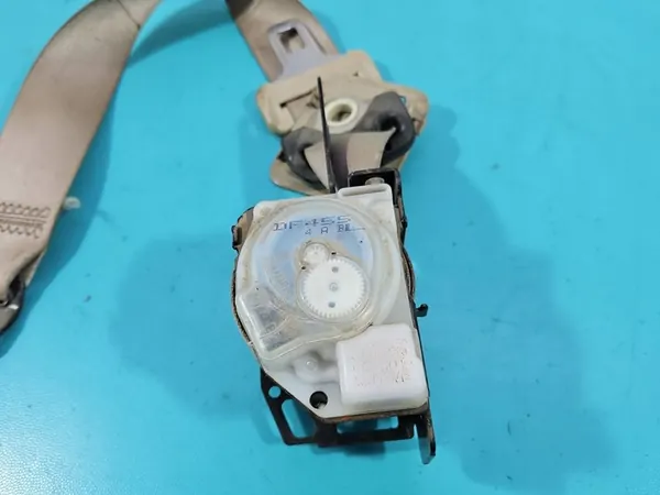 Left Rear Seat Belt - Toyota Land Cruiser 120 J120 image 7