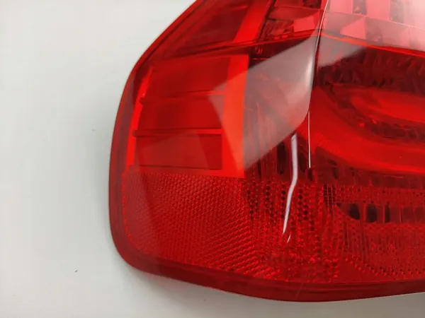 Lámpara LED trasera izquierda BMW E90 image 3