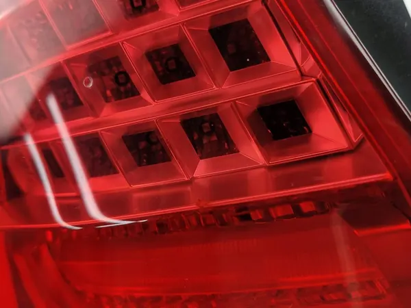Lámpara LED trasera izquierda BMW E90 image 6