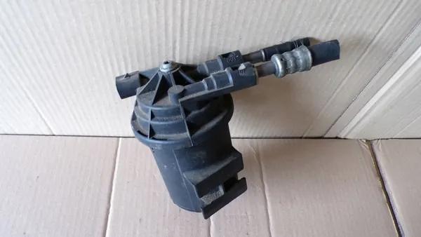 Corsa C 1.7 CDTI Polttoainesuodattimen Kotelo 9227756 image 2