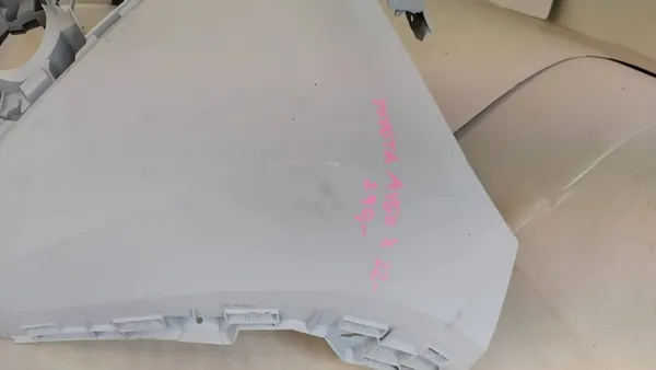 Paraurti anteriore Toyota Aygo X image 8