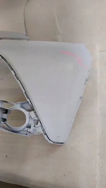 Paraurti anteriore Toyota Aygo X image 9