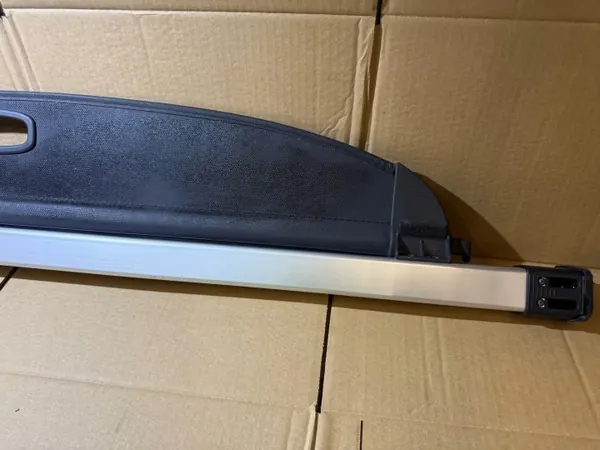 KIA SPORTAGE 3 III Rollo de Maletero Trasero OEM image 9