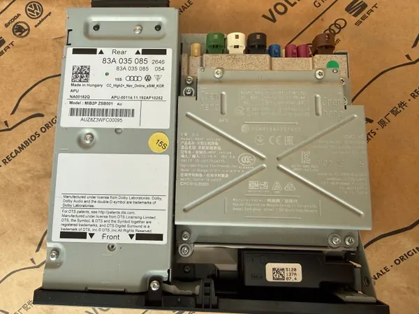MIB2 Navigationsgerät Audi Q3 OEM 83A035085 image 3