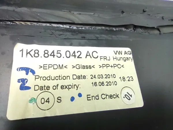 OEM 1K8845042AC 10 VW Scirocco Heckrechts Dunkle Scheibe image 3