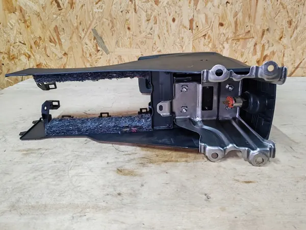 Accoudoir tunnel central Toyota Verso Lift 14-18 OEM image 7