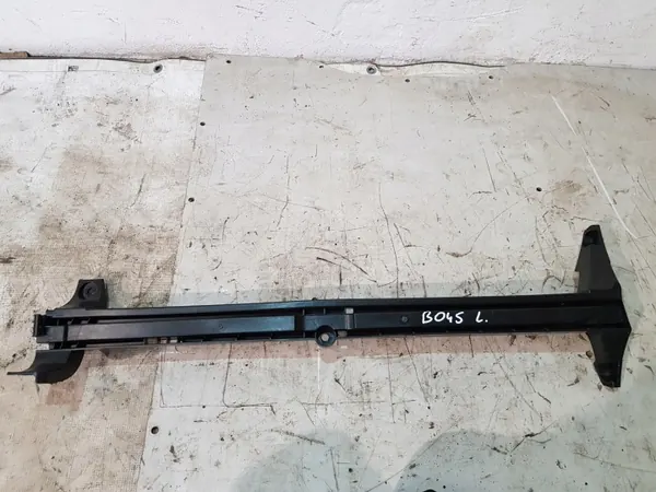 Volvo XC60 I Bagageutrymmeskena Vänster OEM 31271583 image 2