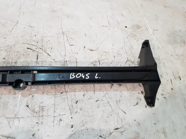Volvo XC60 I Bagageutrymmeskena Vänster OEM 31271583 image 3