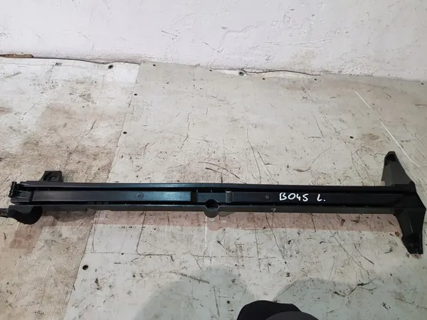 Volvo XC60 I Bagageutrymmeskena Vänster OEM 31271583 image 4