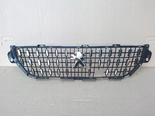 Peugeot 2008 I Lift Emblem image 2