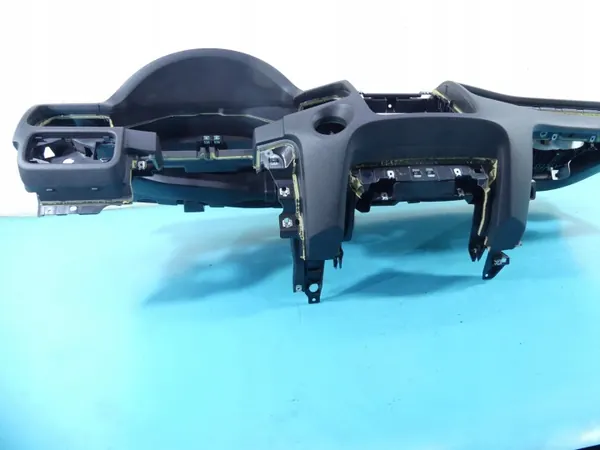 Dashboardconsole OEM 7P1819633A voor VW Touareg II image 6