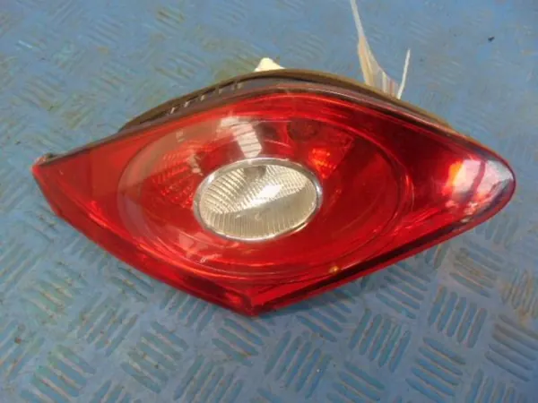 Käytetty Volkswagen Passat CC vasen takaluukun valo OEM 3C8945093D image 3