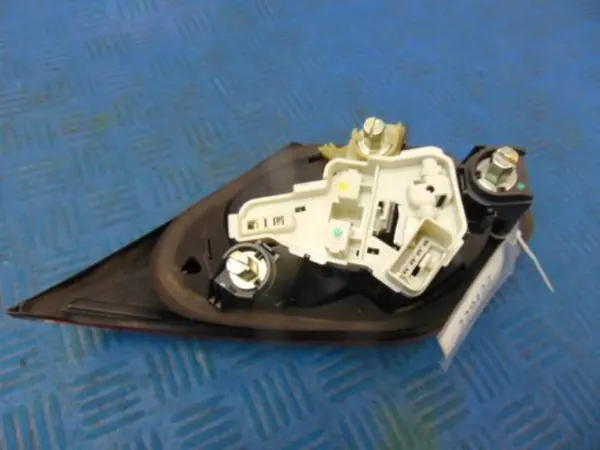 Käytetty Volkswagen Passat CC vasen takaluukun valo OEM 3C8945093D image 5