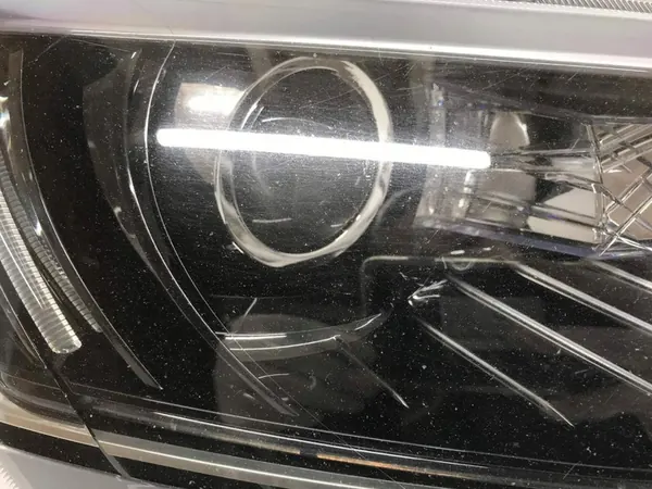 RECHTE VORDERLAMPE SKODA SUPERB III 3V1 image 3