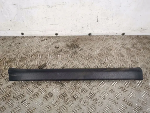OEM FBZ12913 Framdörrströskelskydd - Begagnad image 2