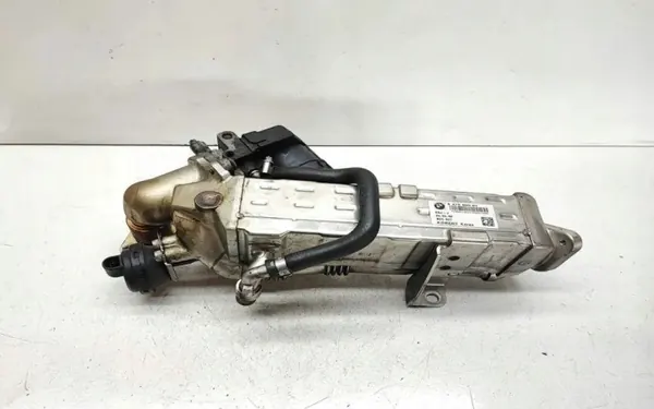 Gebruikte EGR-koeler OEM 8476993 voor BMW 1 Serie F21 image 2