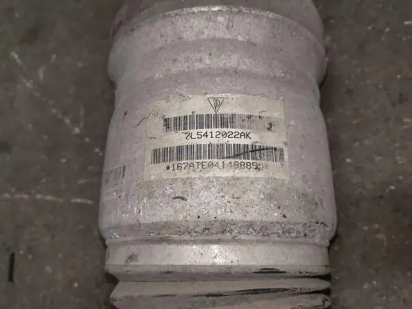 Begagnad fram höger luftfjädring OEM 7L5412022AK Porsche image 3
