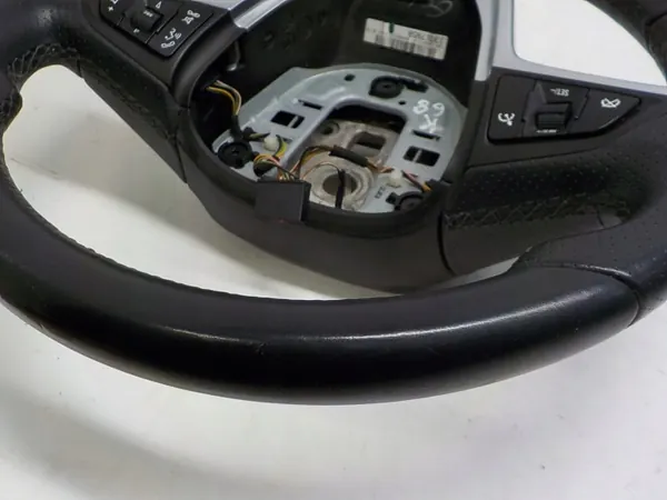 OEM 13317858 K68 Nahkaohjauspyörä - Opel image 8