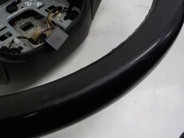 OEM 13317858 K68 Nahkaohjauspyörä - Opel image 9