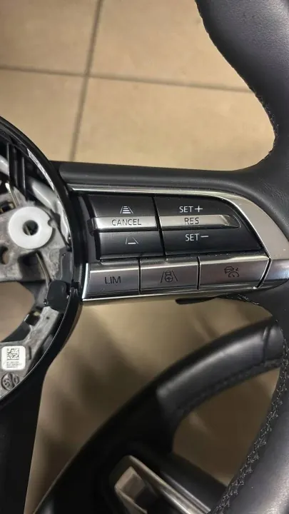 Mazda MX-30 Nahkaohjainpyörä OEM BDMKA1V - Käytetty image 4