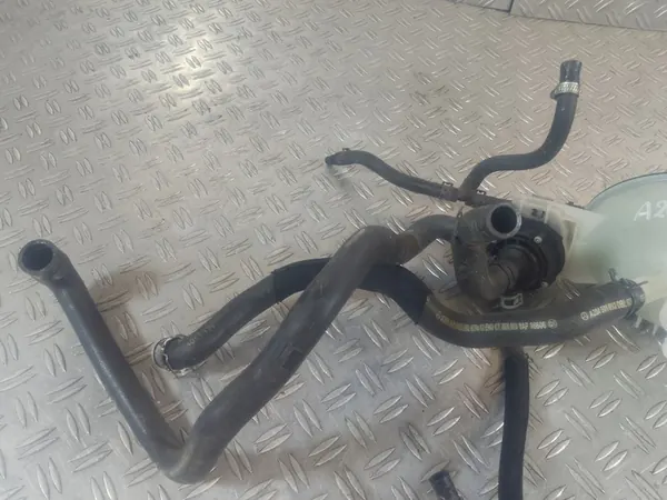 MERCEDES W204 07- Depósito de expansión A2045000049 image 3