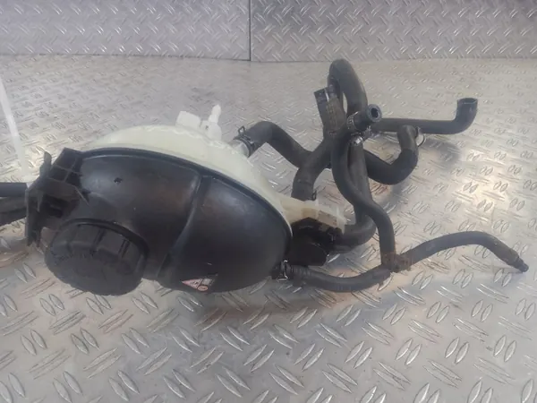 MERCEDES W204 07- Depósito de expansión A2045000049 image 5